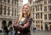 Jade Mintjens debuteert als host in heerlijk herkenbaar humor-programma Jade & de Belgen Jade Mintjens