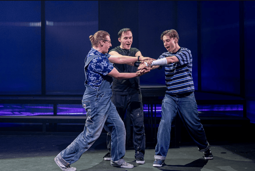 DEAR EVAN HANSEN